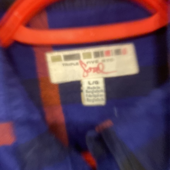 Large flannel - Picture 2 of 2